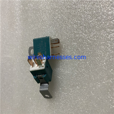 156700-1840 Isuzu Denso AC Relay Untuk Mesin Konstruksi
