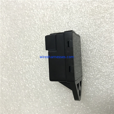 Mesin Pertanian V3800 V2003 Relai Mesin Kubota 15694-65992